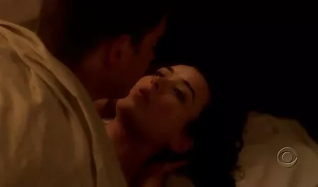ソファの上の美しさをクソ若い男 女性 エステ エロ 動画