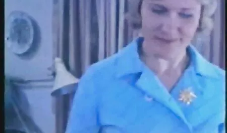 若いへ成熟した金髪との兼 マッサージ 動画 女性