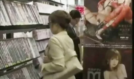 ベッドの上の貴族のエンターテイメント 女性 av マッサージ