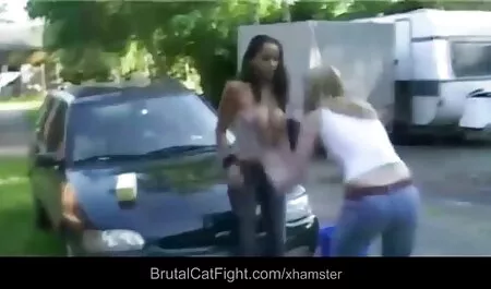 一緒にオナニー 女性 マッサージ 師 動画