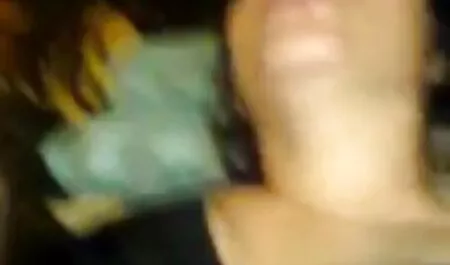 日焼けした主婦持っていますそれ充填によって彼女の隣人 女性 マッサージ 動画