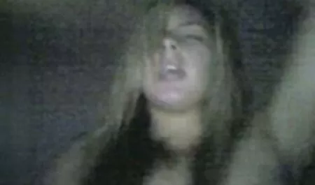 セクシーな美しさを誘惑する男 フェラ マッサージ 動画