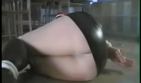 壮大な女の子stroking彼女の自由な時間 動画 女性 マッサージ