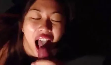 愛の動物のカップル マッサージ 女性 動画