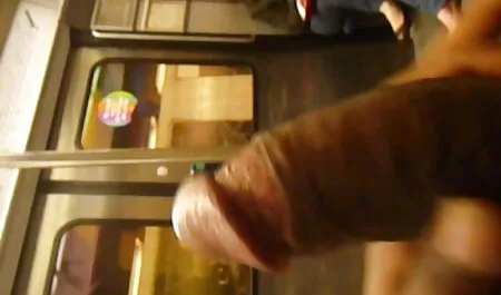 化粧品男単による二つの美容師 レズビアン エステ 動画